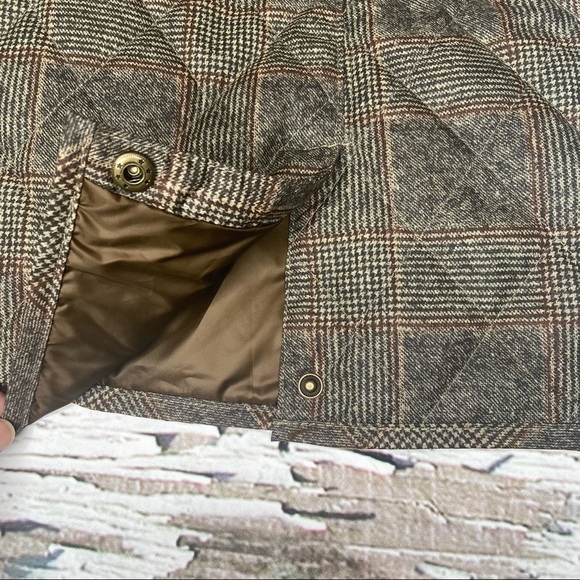 Eddie Bauer Plaid Quilted Vest Size TL - Picture 5 of 15